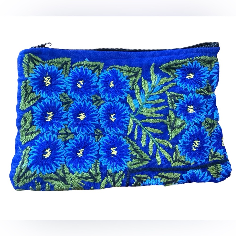 Embroidered Cosmetics Bag Zipper Closure